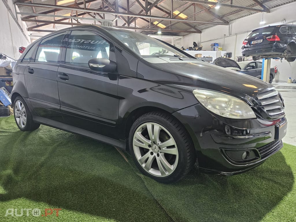Mercedes-Benz B 180 Mercedes Benz B 180 CDi Autotronic