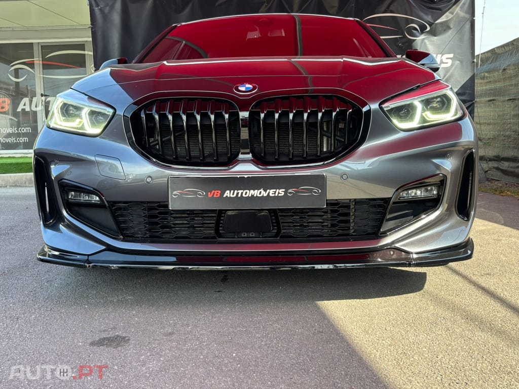 BMW 116 d Pack Desportivo M Auto
