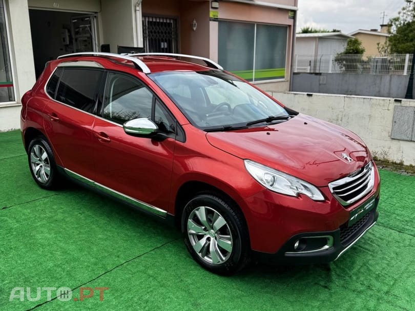 Peugeot 2008 1.2 PureTech Allure