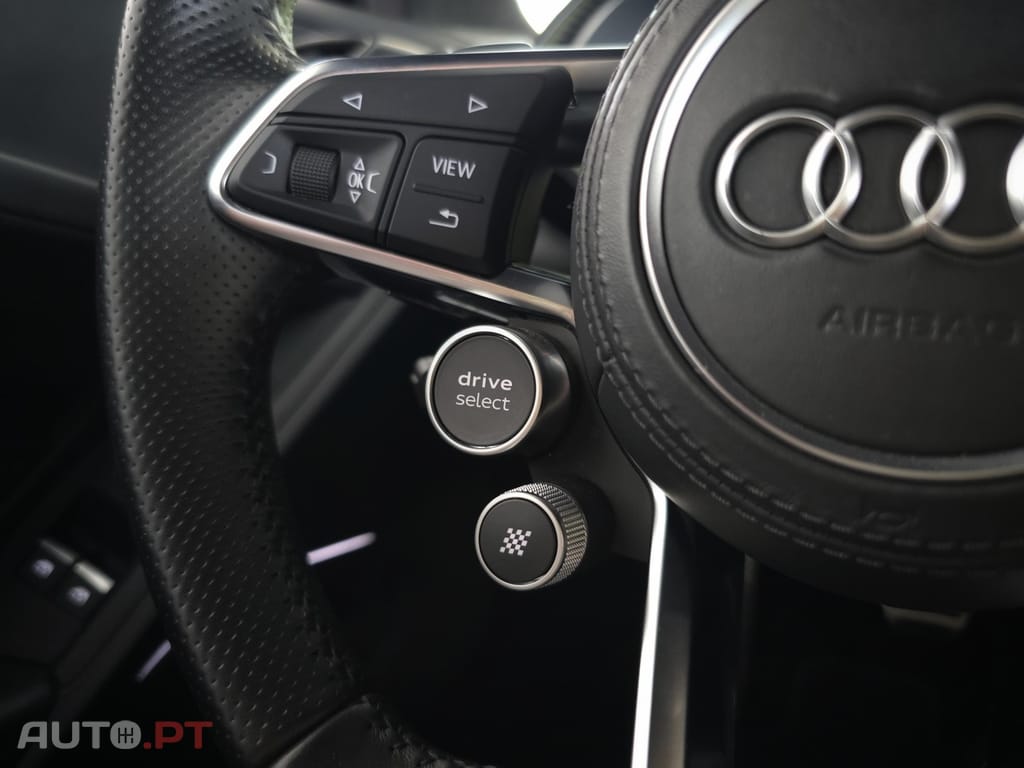 Audi R8 V10 plus 5.2 FSI quattro S tronic