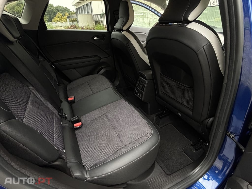 Renault Captur 1.6 E-Tech Plug-In Intens