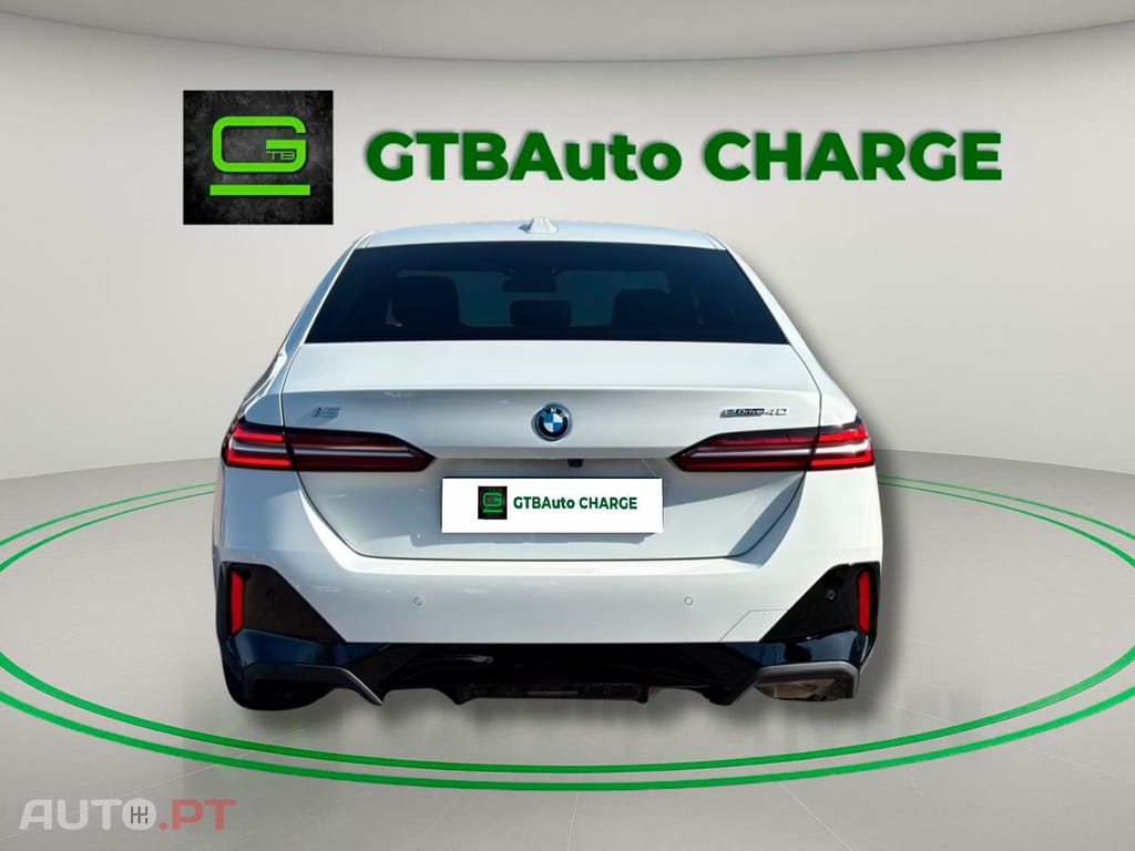 BMW i5 eDrive40 M Sport I.V.A DEDUTIVEL
