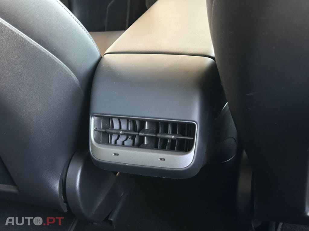 Tesla Model 3 Long-Range Dual Motor AWD