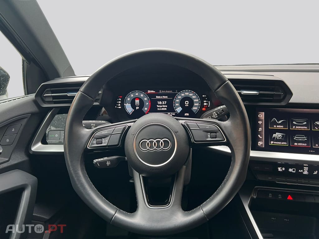 Audi A3 Sportback 30 TFSi Hybrid 