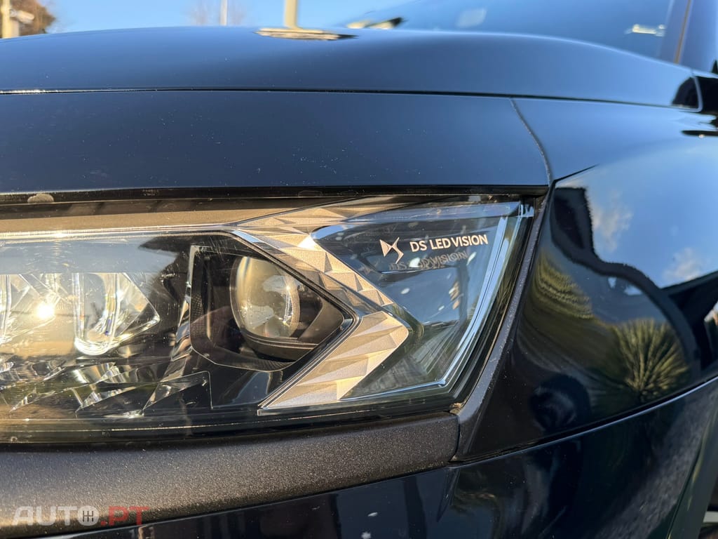 DS DS7 Crossback E-Tense Performance Line EAT8