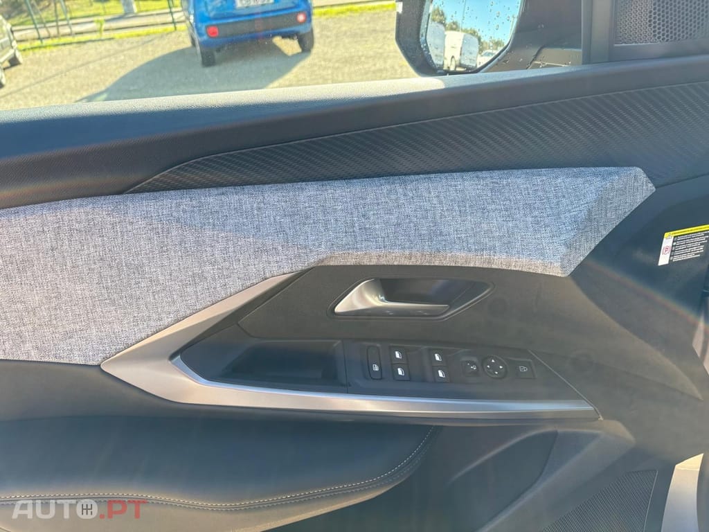 Peugeot 3008 1.2 Hybrid Allure E-DCS 6