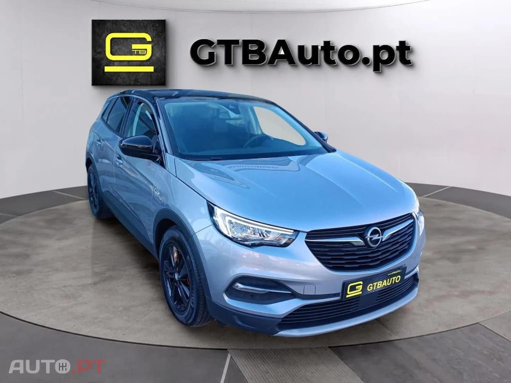 Opel Grandland (X) 1.2 Executive 