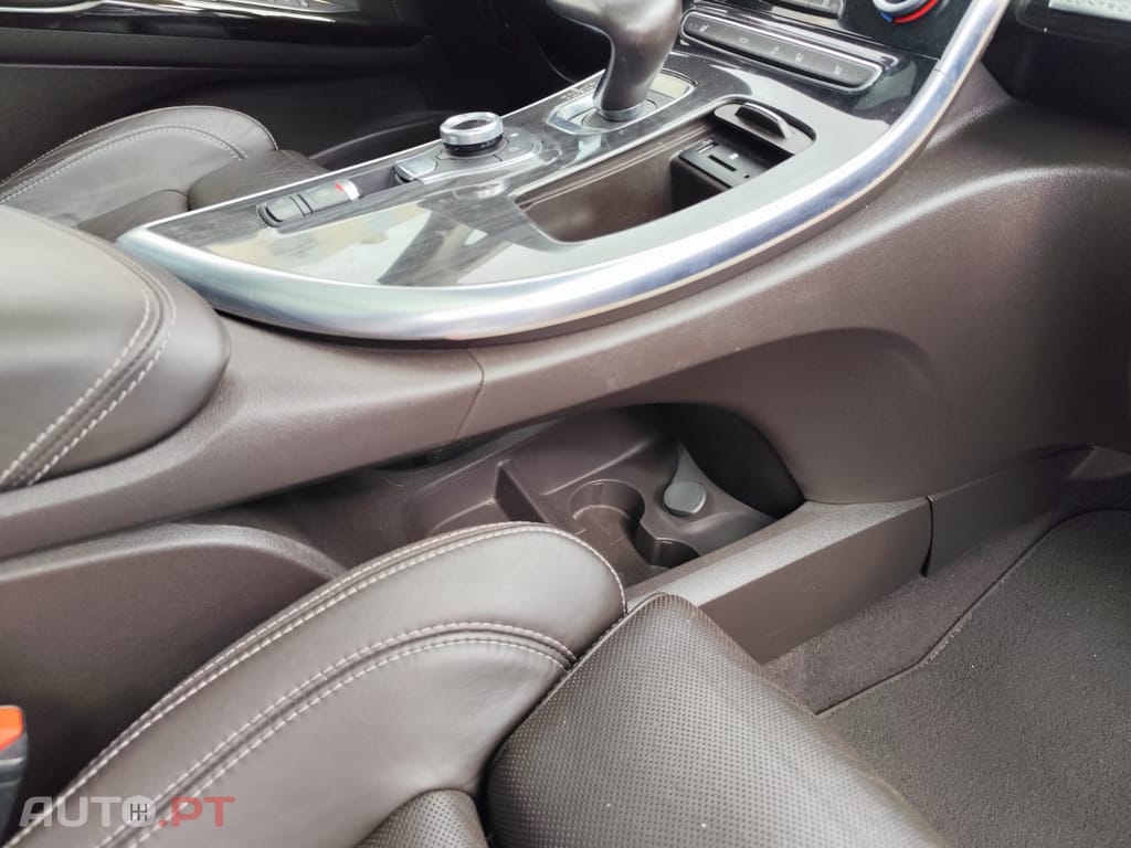 Renault Espace 1.6 dCi Initiale Paris EDC