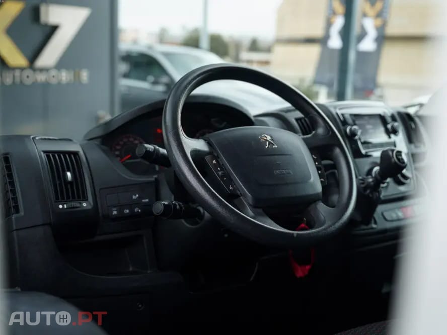 Peugeot Boxer 2.2 BlueHDi 335 L2 CD