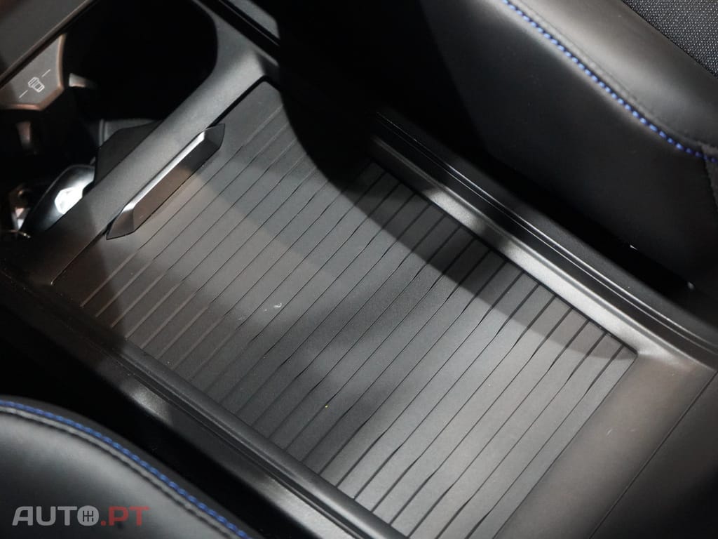 MG MG4 64 kWh Luxury