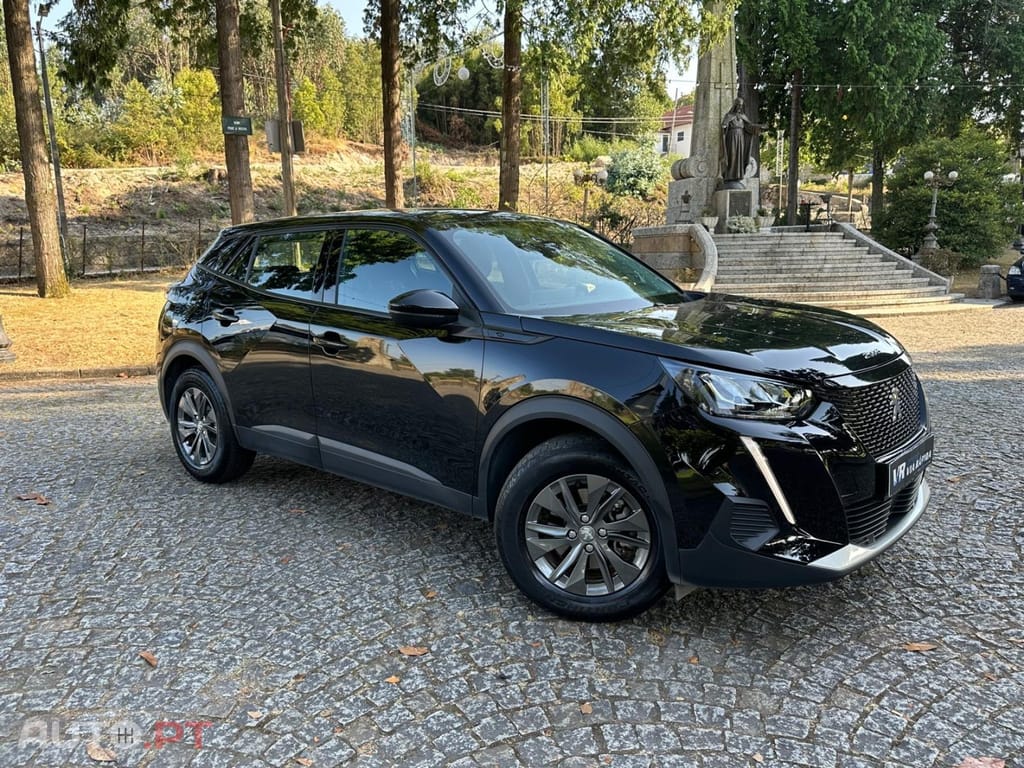 Peugeot E-2008 50 kWh Active Pack