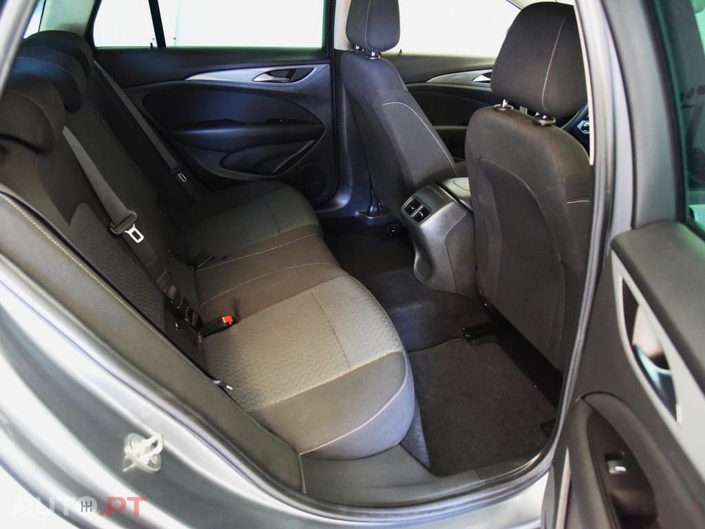 Opel Insignia 1.6 CDTi Business Edition