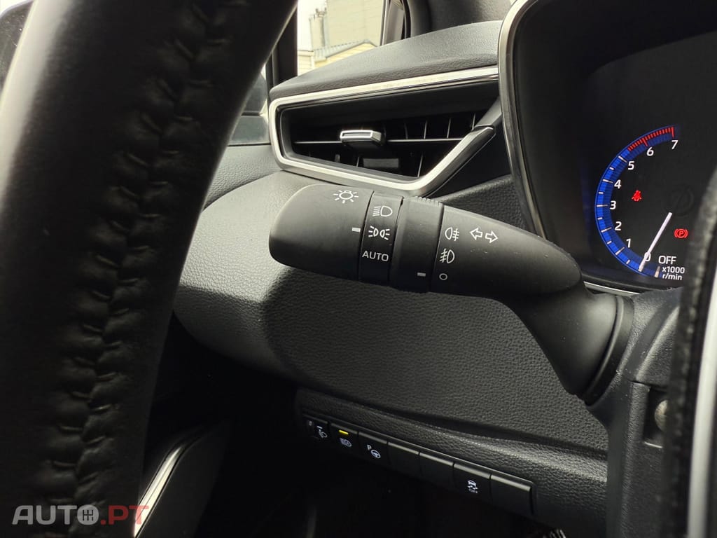 Toyota Corolla 1.8 Hybrid Active