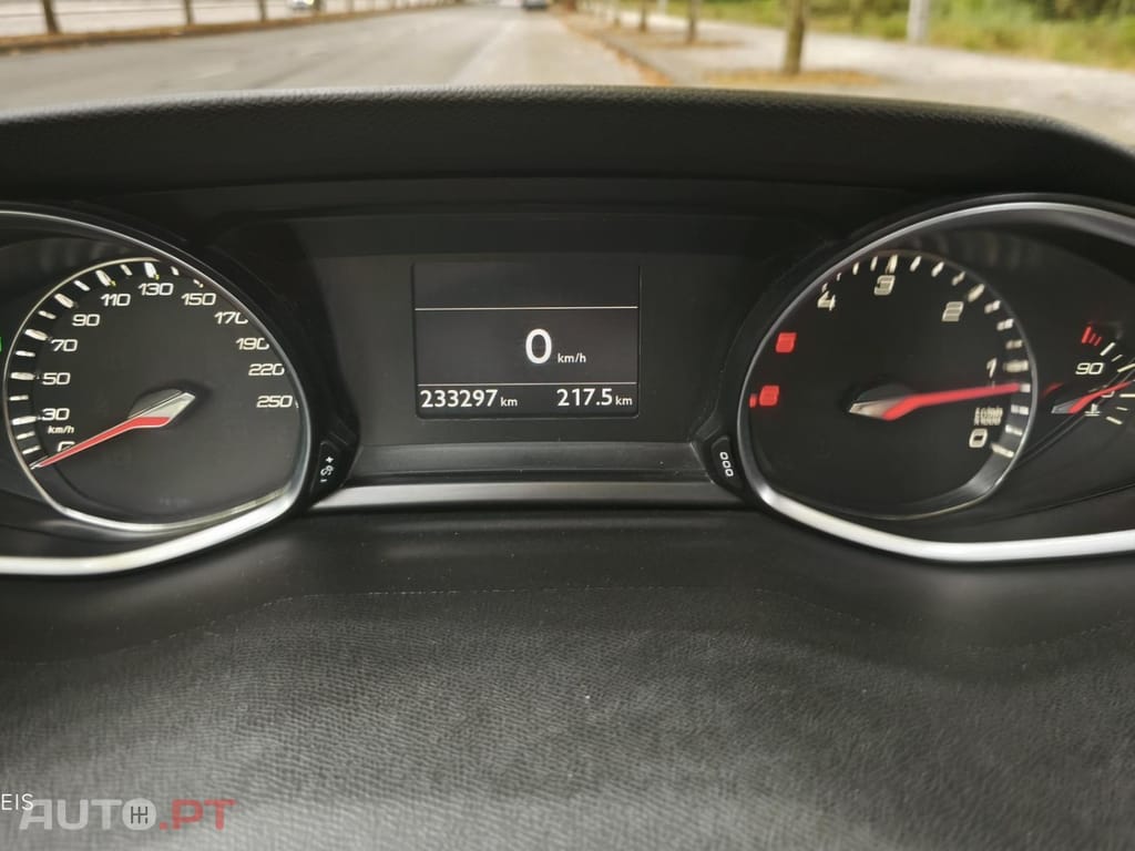 Peugeot 308 1.6 e-HDi Allure J17