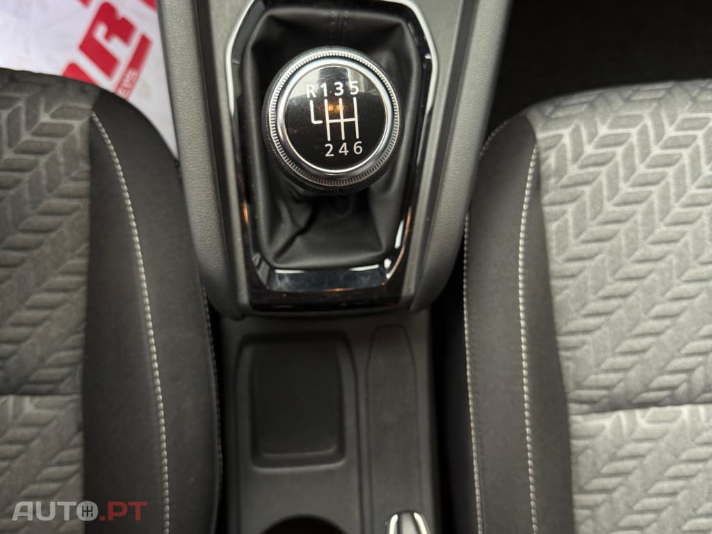 Renault Clio 1.0 TCe Intens CVT