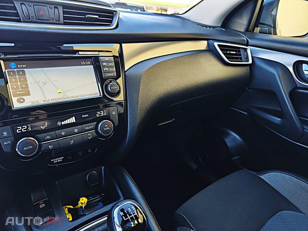 Nissan Qashqai 1.2 DIG-T N-Connecta 18