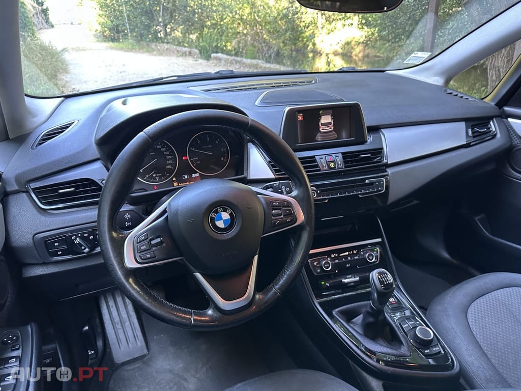 BMW 216 d Line Luxury