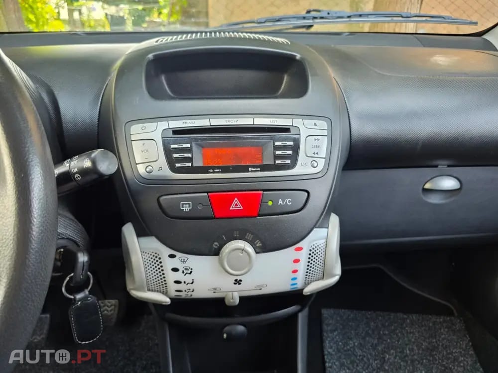 Peugeot 107 1.0 SE Envy
