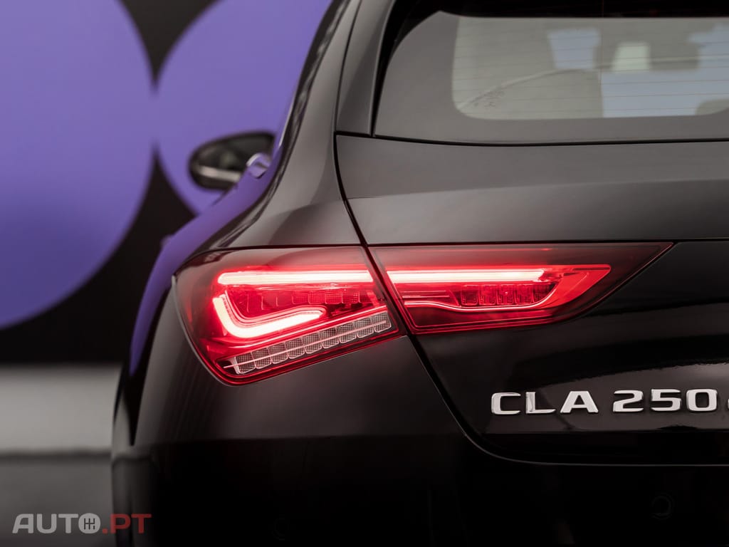 Mercedes-Benz CLA 250 e Shooting Brake Style Plus