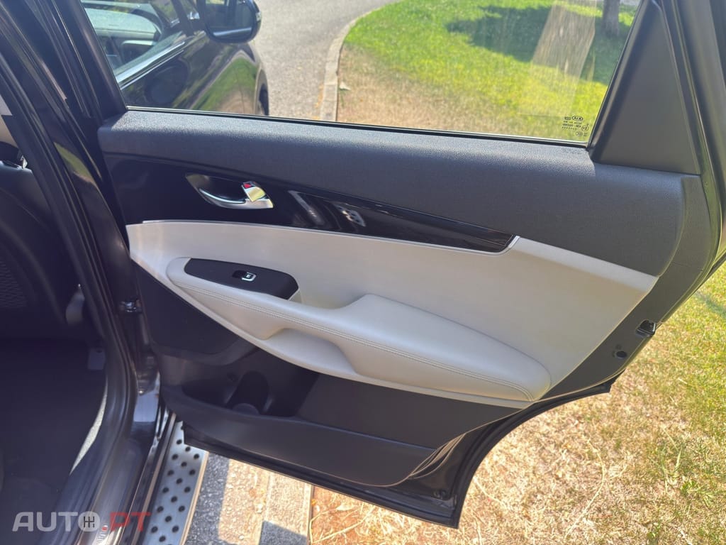 Kia Sorento 2.2 CRDi TX Premium Aut.