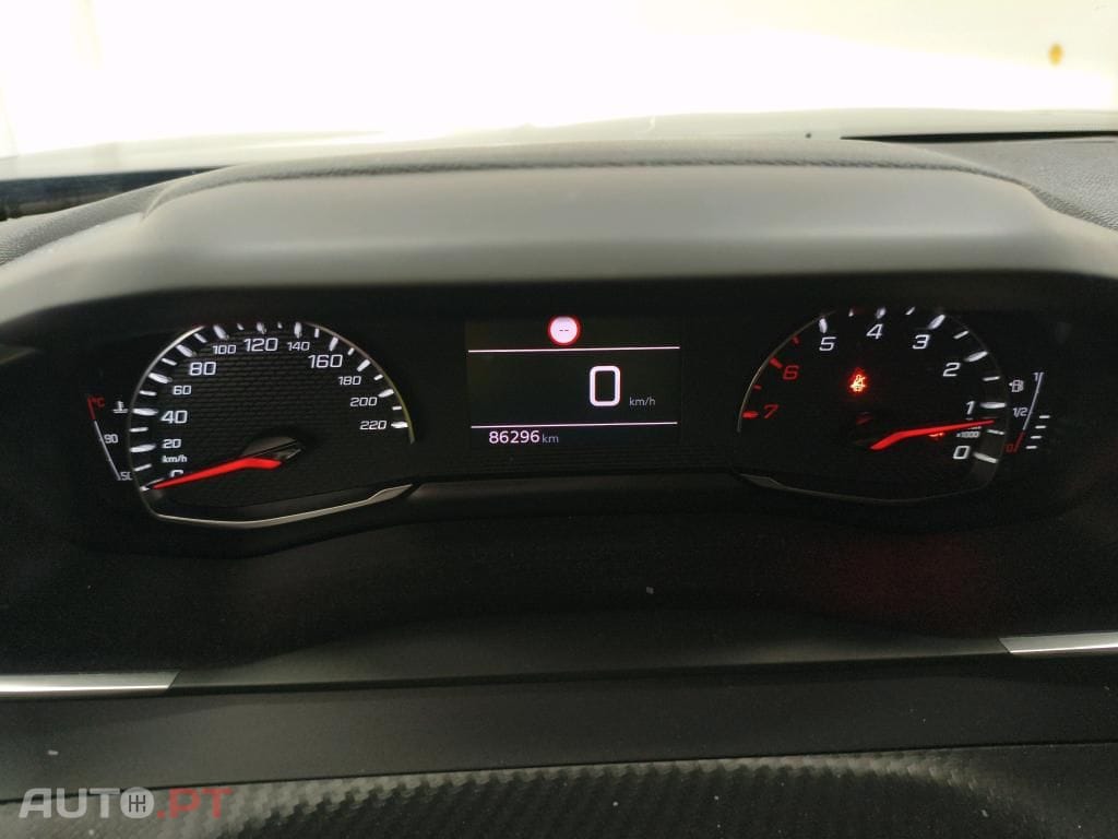 Peugeot 2008 1.2 PureTech Allure