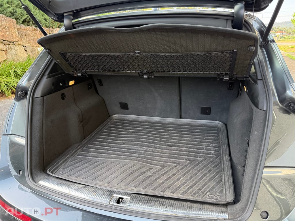 Audi Q5 3.0 TDi quattro S-line S-tronic