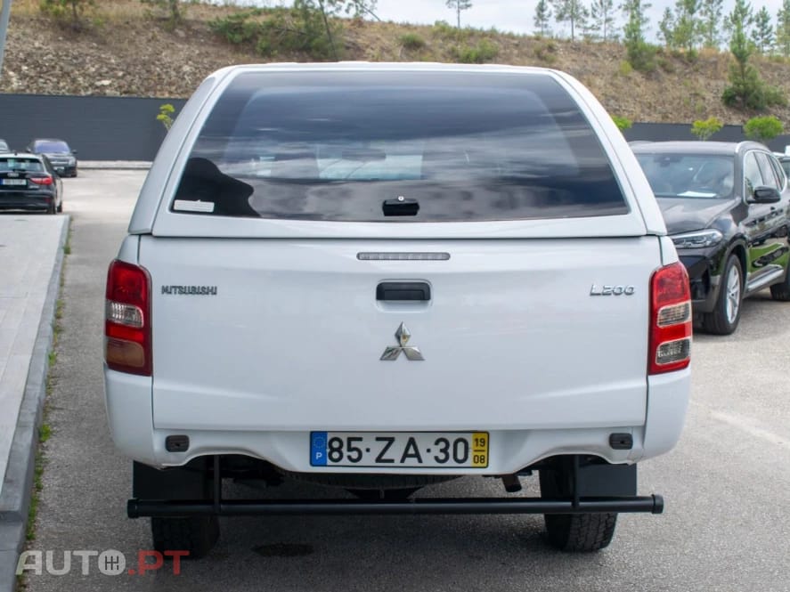 Mitsubishi L200 2.4 DI-D 4WD