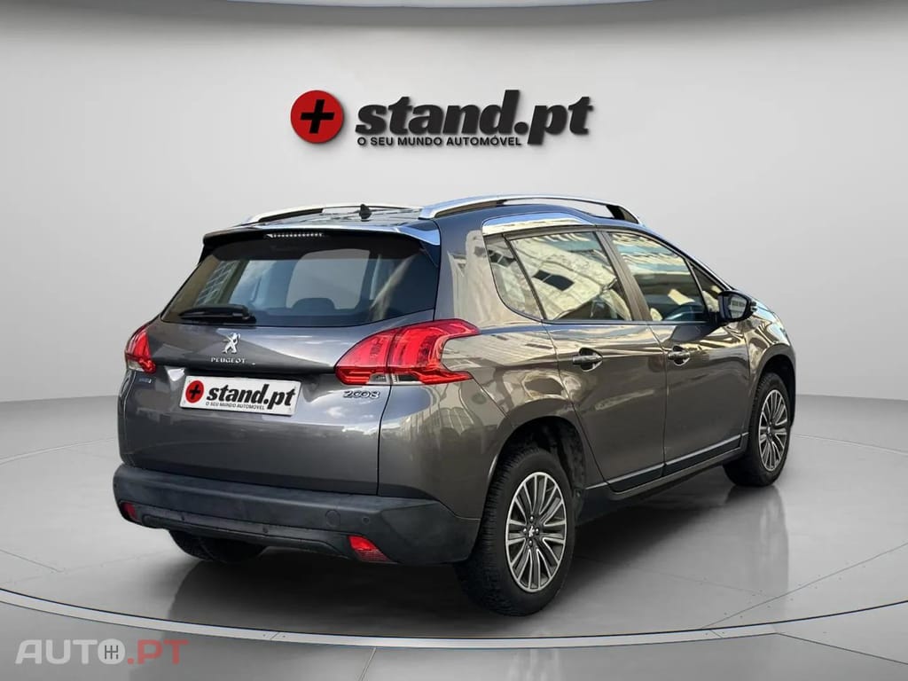 Peugeot 2008 1.2 PureTech Allure
