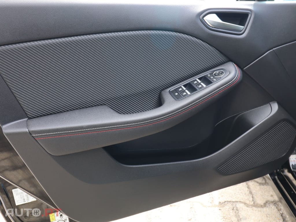 Renault Clio 1.0 TCe RS Line