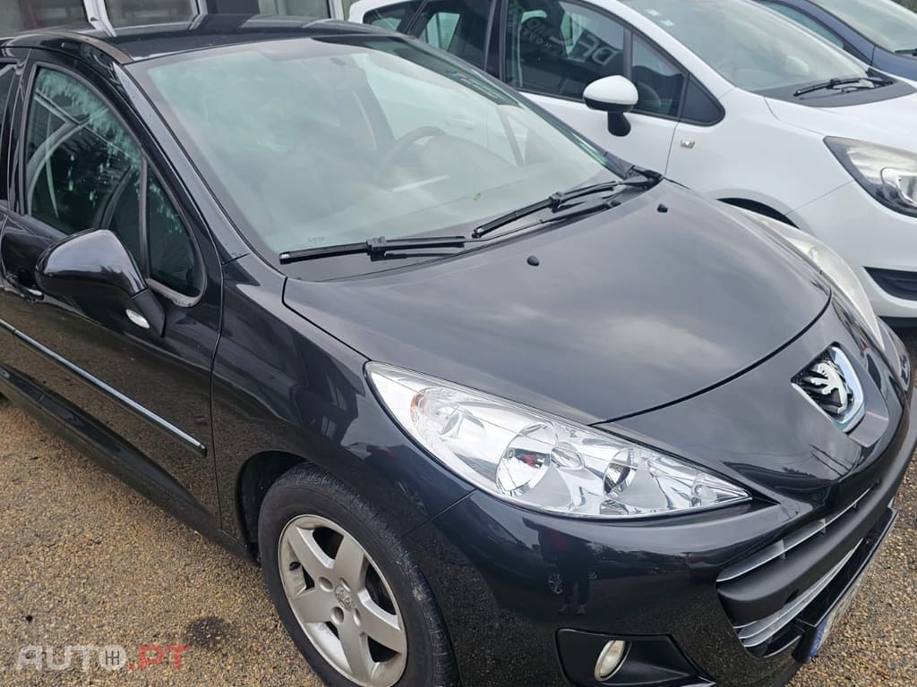 Peugeot 207 1.4 HDi SE Sportium