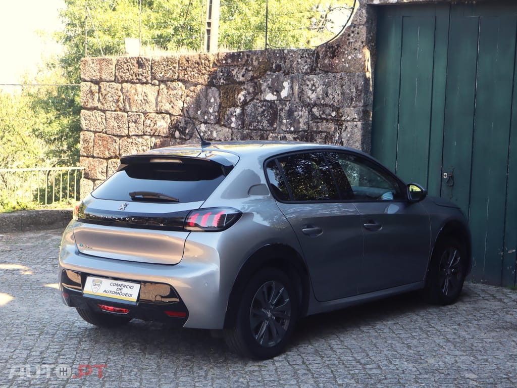 Peugeot E-208 50 kWh Allure
