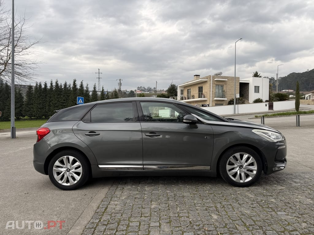 Citroen DS5 2.0 HDi Hybrid4 Sport Chic CMP6