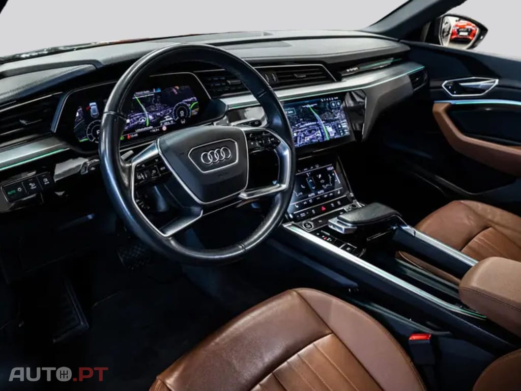 Audi E-Tron I.V.A DEDUTIVEL 55 S LINE 