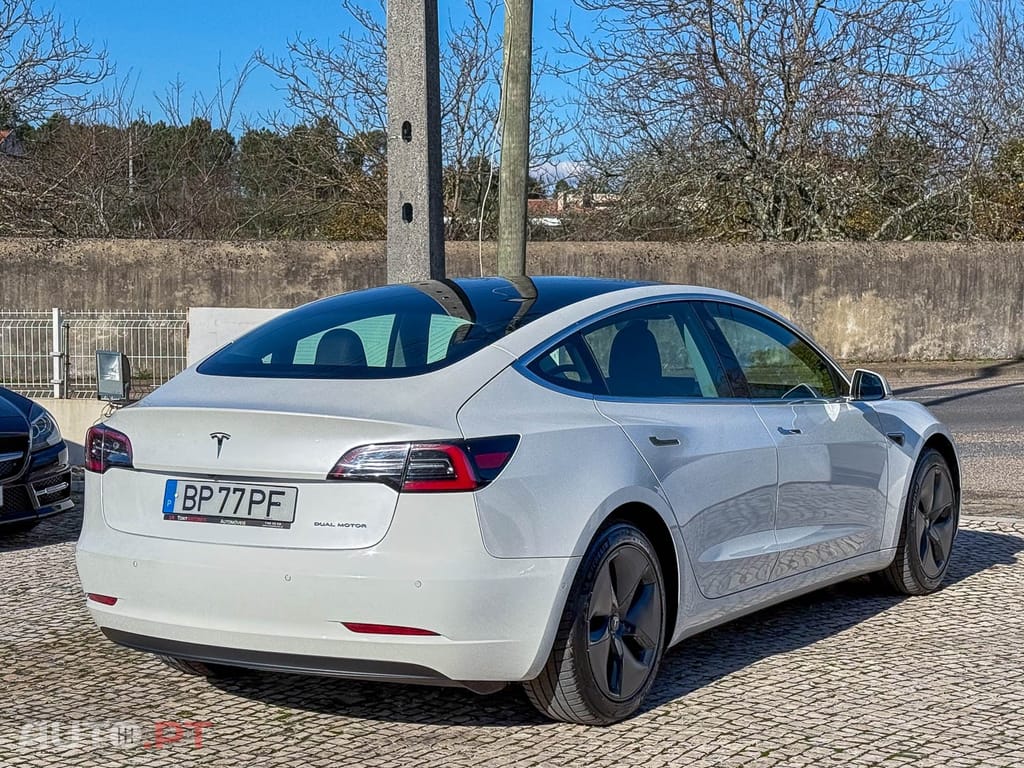 Tesla Model 3 Long-Range Dual Motor AWD