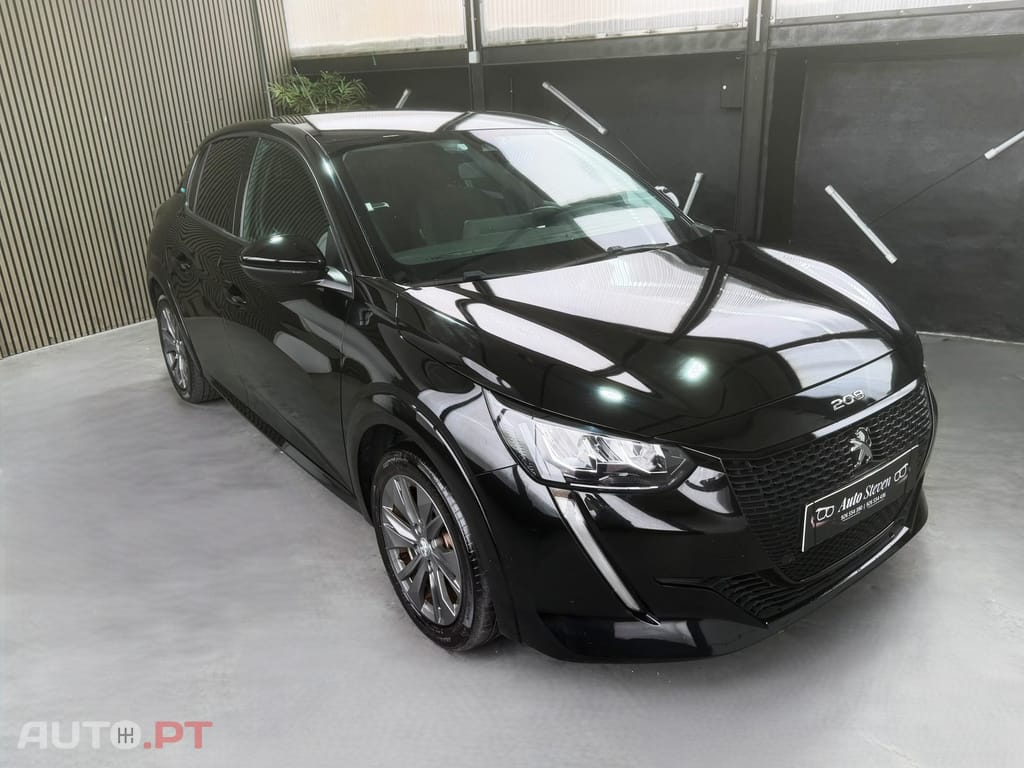 Peugeot E-208 Style