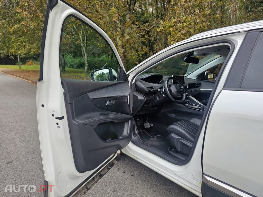 Peugeot 5008 1.5 BlueHDi Allure Pack EAT8
