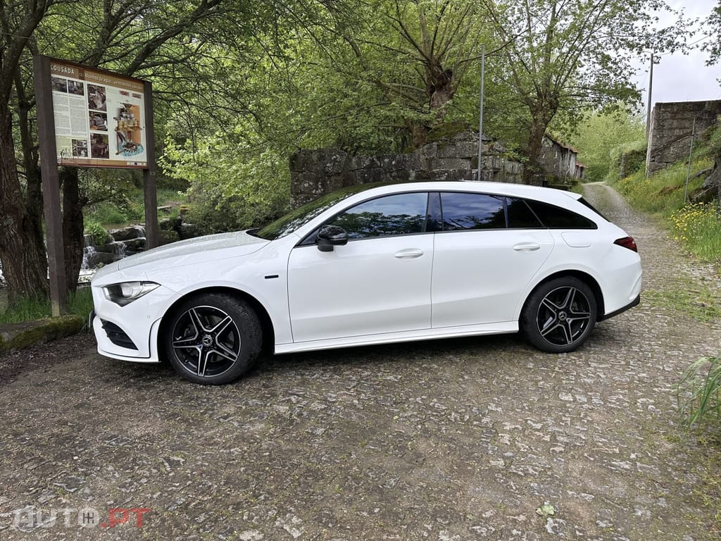 Mercedes-Benz CLA 250 e Shooting Brake AMG Line