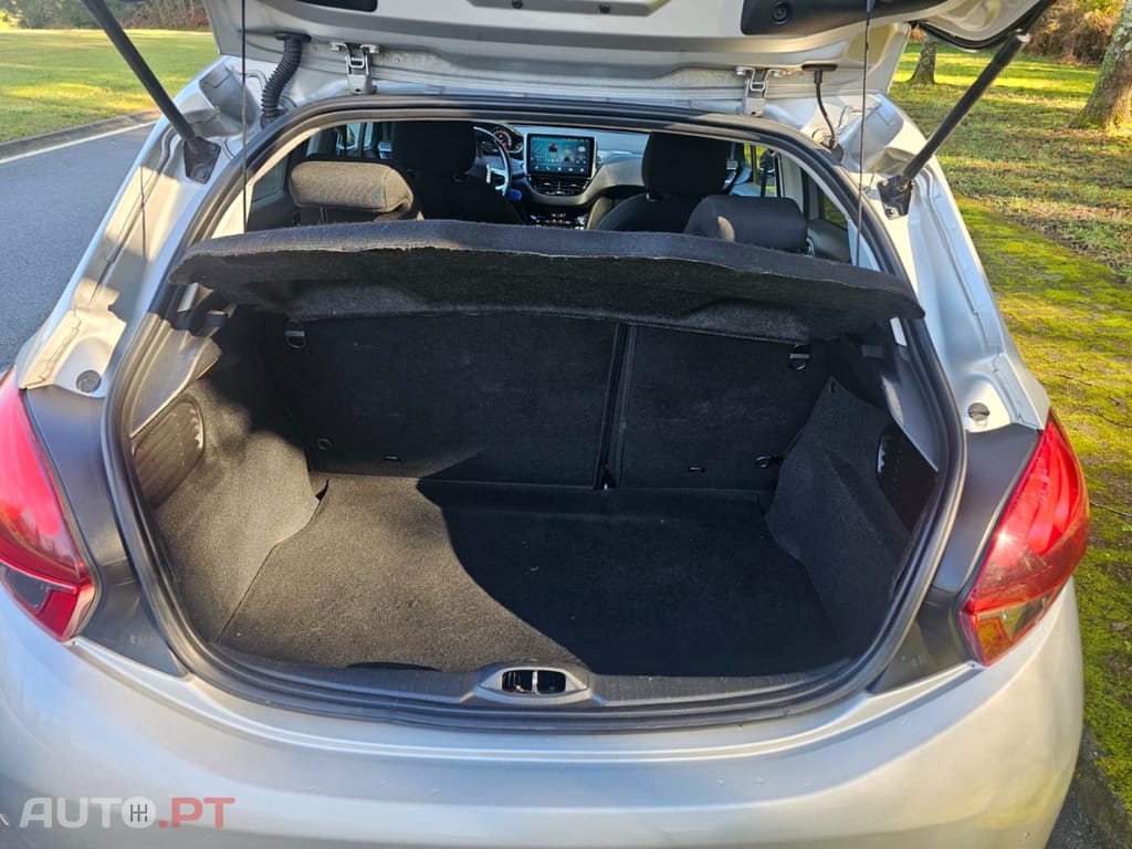 Peugeot 208 Blue-HDi 100 Stop&Start Allure