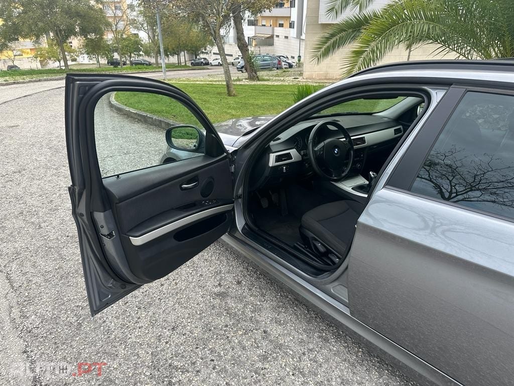 BMW 318 d Touring Line Sport
