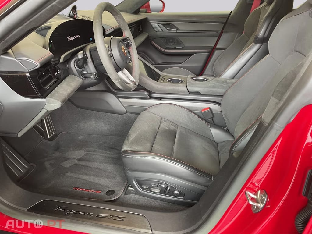 Porsche Taycan GTS I.V.A DEDUTIVEL