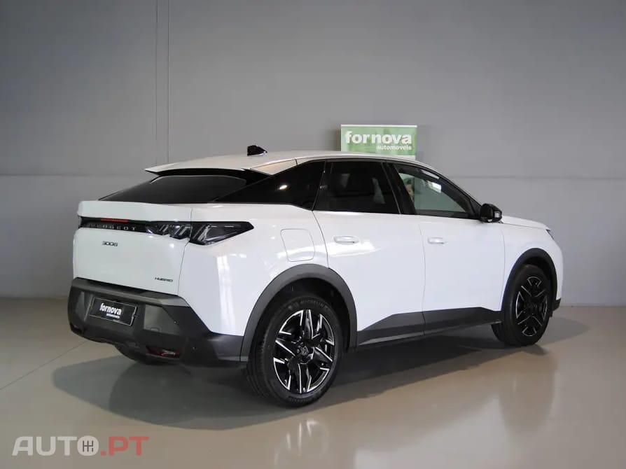 Peugeot 3008 1.2 Hybrid Allure e-DCS6