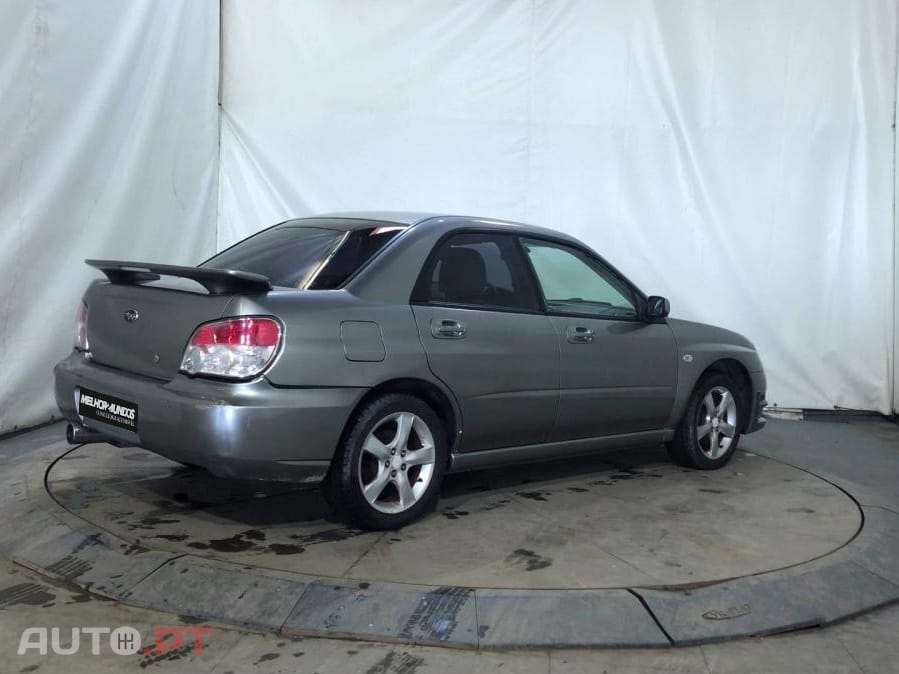 Subaru Impreza Sedan 2.0 R