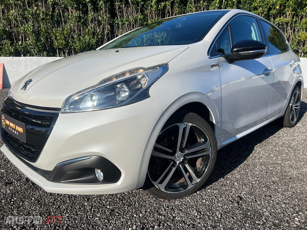 Peugeot 208 1.2 PureTech GT Line