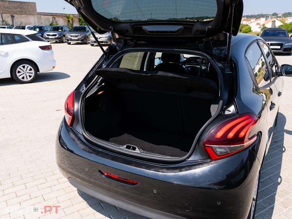 Peugeot 208 1.2 PureTech Style