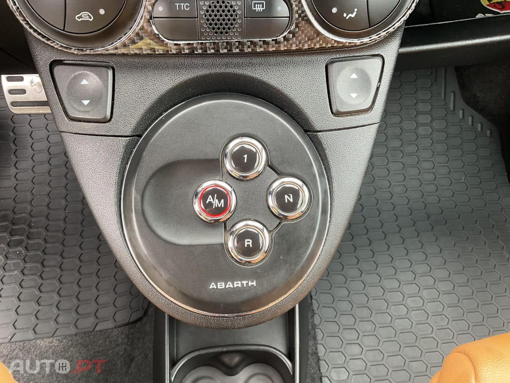 Abarth 500C 1.4 T-Jet Competizione MTA