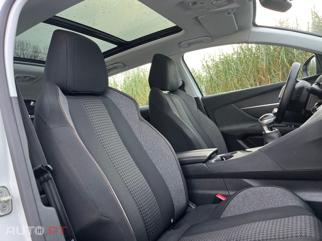 Peugeot 3008 1.5 BlueHDi Allure
