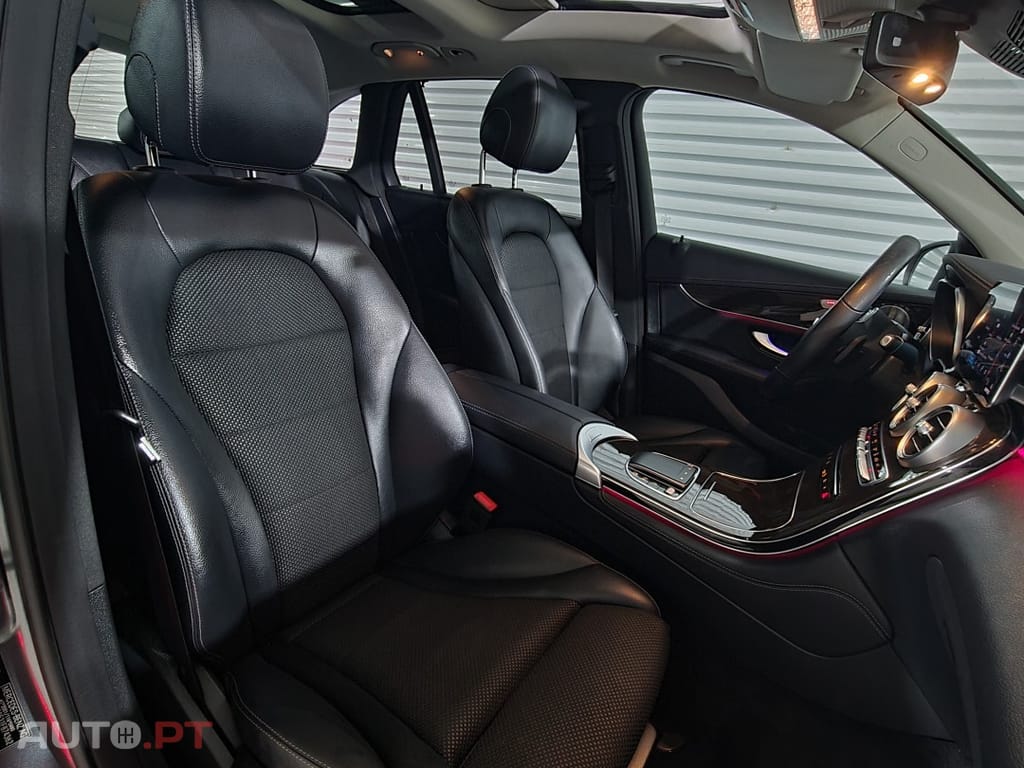 Mercedes-Benz GLC 300 e 4Matic 9G-TRONIC AMG Line