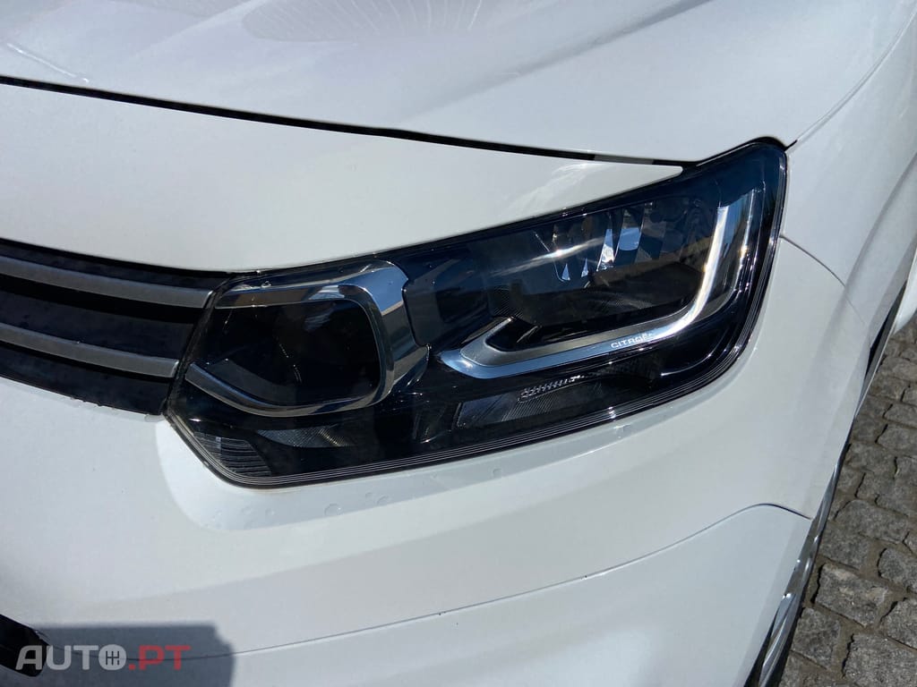 Citroen Berlingo 1.6 HDI 100 CV  CarPlay