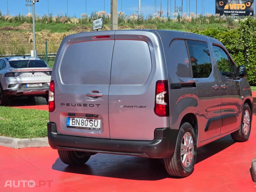 Peugeot E-Partner Outro