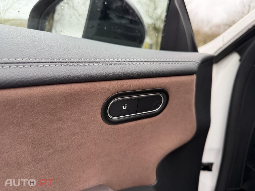 Mercedes-Benz CLA 250 e 8G-DCT AMG Line Advanced Plus